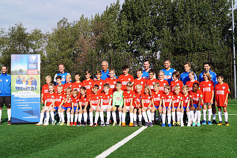 GesundheitsCampus-Fußballcamp mit dem VfL Bochum und den VISUS Kindern GesundheitsCampus-Fußballcamp mit dem VfL Bochum und den VISUS Kindern